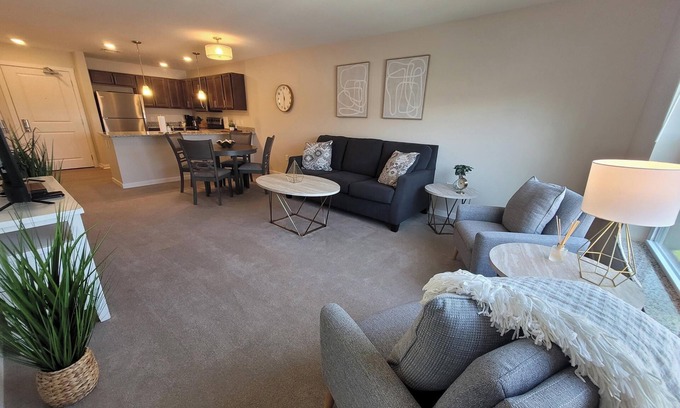 Fenton Apartment | 2-Bedroom apartment in Fenton, MI with Wi-Fi, Fitness Center, & in-unit Laundry!