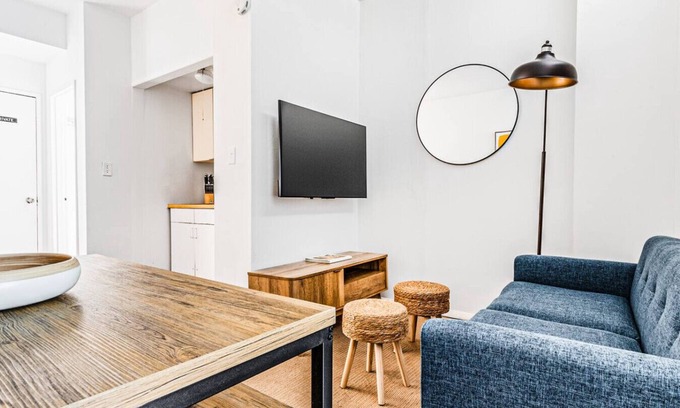 Garment District Apartment | 2-Bedroom Apartment Near NYC Icons!
