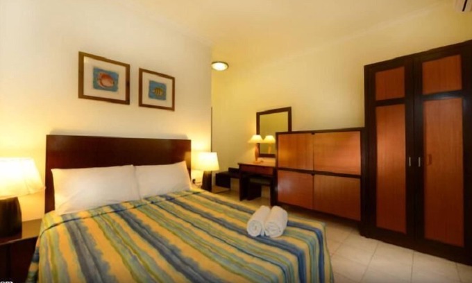 Kuala Teriang Apartment | 2 Bedroom Apartment with Pool View