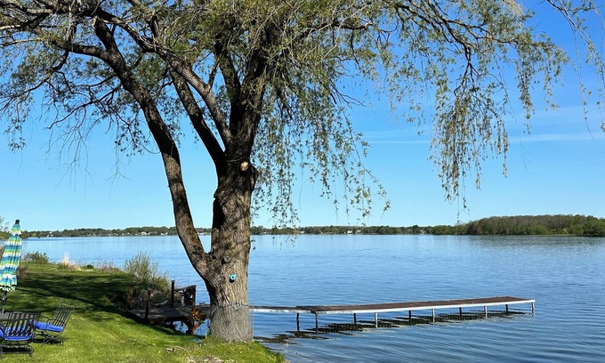 St Lawrence County Apartment | 2-bedroom apt. Riverfront w ACWiFi and STUNNING views of the St Lawrence River