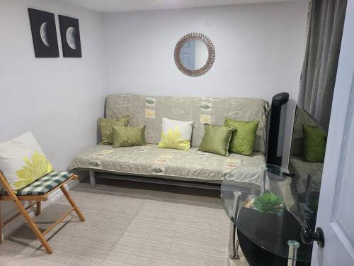 Topham Park Apartment | 2 bedroom + Bath in Eastyork