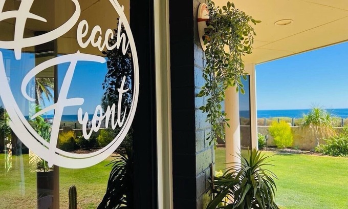 Beresford Villa | 2-Bedroom beachfront suite on the foreshore