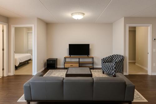 Halton Regional Municipality Apartment | 2 Bedroom Condo in Milton