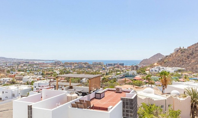 Libertad Apartment | 2-Bedroom Condo with Ocean Views