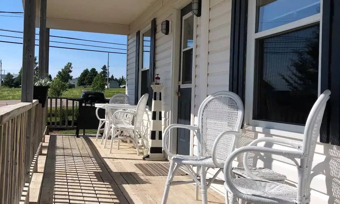York Cottage | 2 Bedroom Cottage