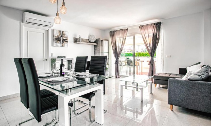 Cala Bona Apartment | 2 Bedroom Cozy Apartment In Cala Bona