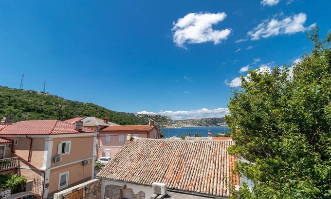 Bakarac House | 2 bedroom cozy home in Bakarac