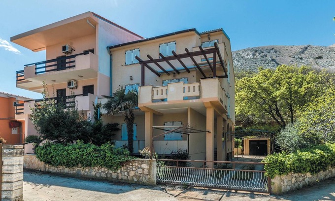 Bosana Apartment | 2 bedroom gorgeous apartment in Bosana