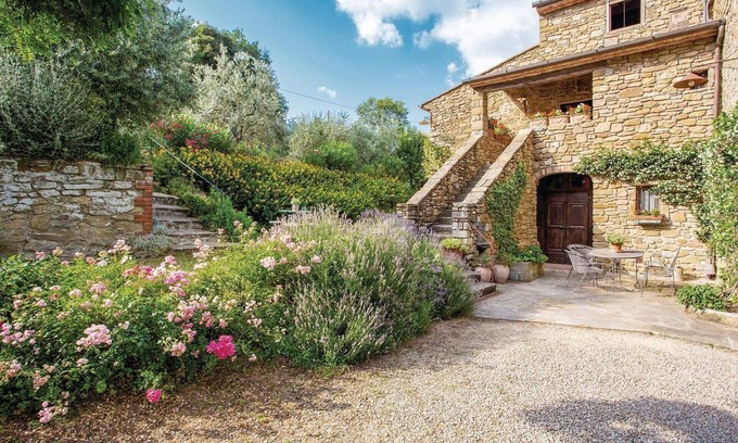 Ponte Buriano House | 2 bedroom gorgeous home in Ruscello AR