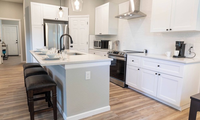 Littleton House | 2-bedroom House in Deer Creek Canyon