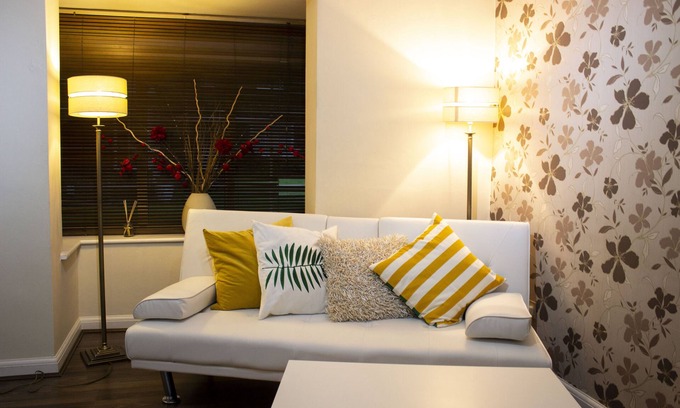 Bedford House | 2 bedroom house in Kempston closer to Bedford