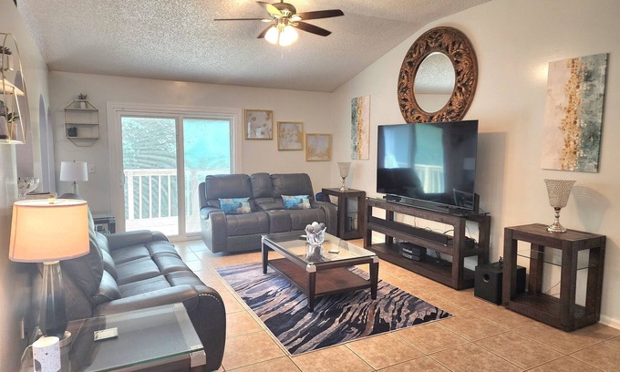 Arlington House | 2 bedroom house in Arlington, Stadium, St John Town Center