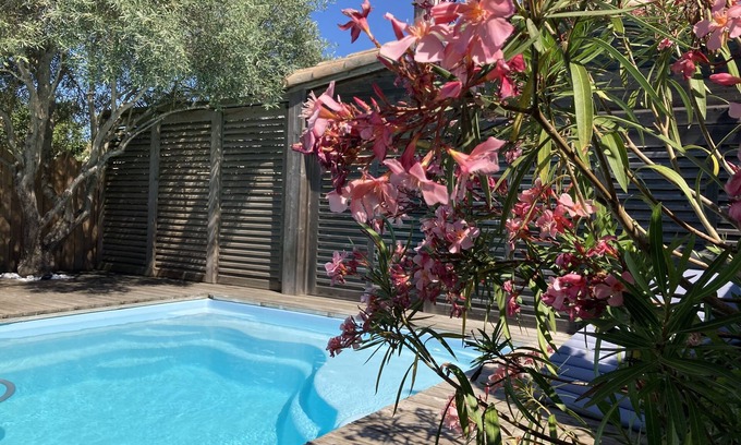 Angoulins House | 2 bedroom HOUSE with PRIVATE POOL in a quiet area, near the SEA and LA ROCHELLE