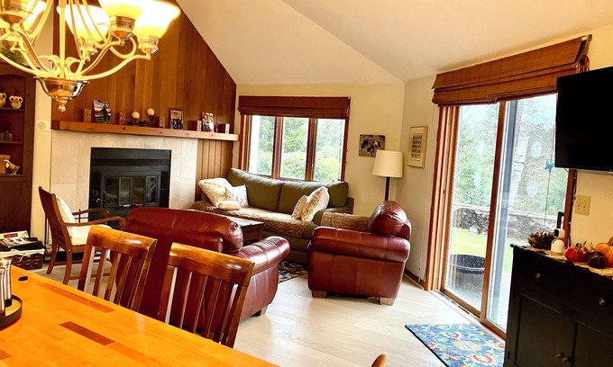Waterville Valley Apartment | 2 Bedroom King Beds, Walk to Town Sq. Mtn View Patio