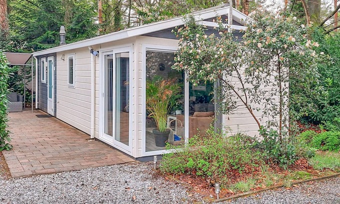 Vorden House | 2 bedroom lovely (sta)caravan in Vorden