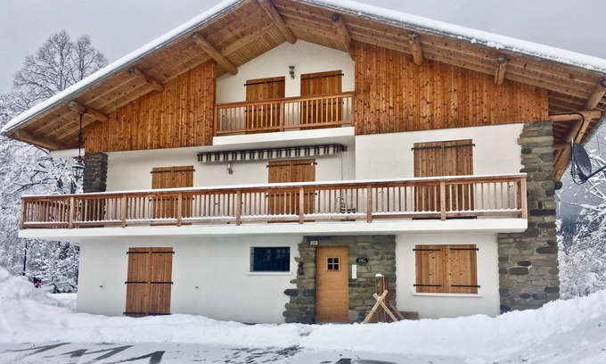 Les Carroz-d'Araches Apartment | 2 Bedroom Luxury Apartment, Les Carroz D'Araches, Wifi, Sauna, Parking & Garage