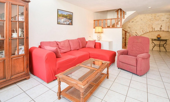 Cessenon-sur-Orb House | 2 bedroom nice home in Cessenon sur Orb