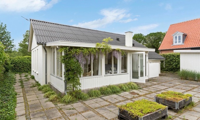 Lyngsbæk Strand House | 2 bedroom nice home in Ebeltoft