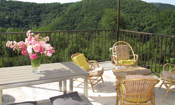 Peux-et-Couffouleux House | 2 Bedroom Private vacation home in Peux et Couffouleux