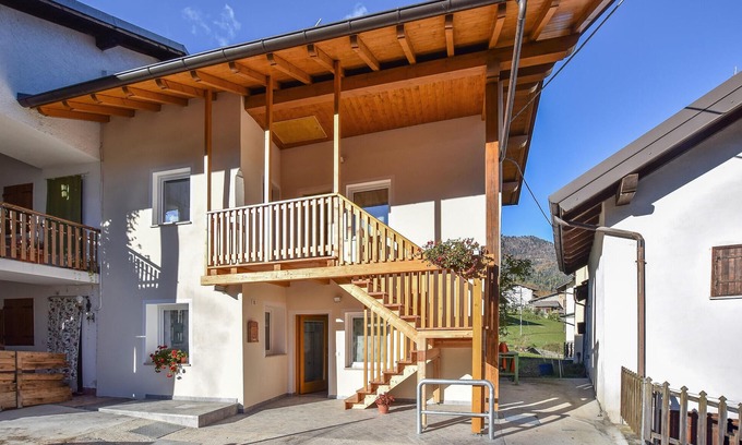 Lamon House | 2 bedroom pet friendly home in Lamon