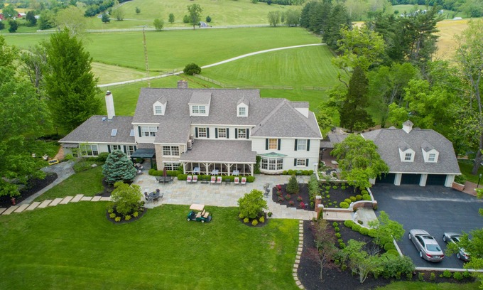 Paoli House | 2 Bedroom Suite at French Country Estate w/Pool