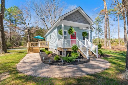 Deltaville House | 2 Bedroom Tiny House in Deltaville
