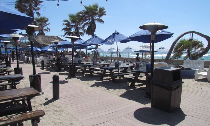Central Mission Beach House | 2 Bedroom Townhome 2 Mins. to the Beach