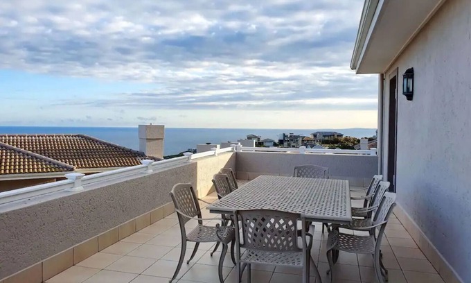 Hartenbos House | 2 Bedroom Villa in Pinnacle Point Golf Estate