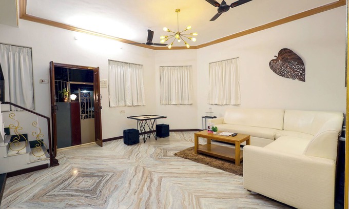 Kandiwali West House | 2 Bedroom Villa - Terrace - Chef - upto 6 people