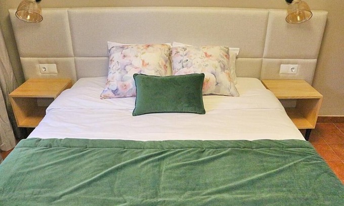 Alpedrinha House | 2 Bedroom Villa with Garden