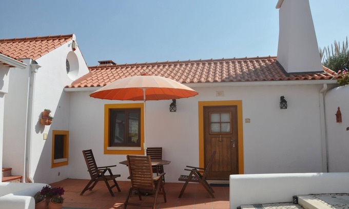 Obidos Cottage | 2 bedroomed new renovated character filled cottage for 4/5 only7km from Obidos