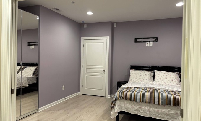Urbana House | 2 bedrooms 1 bath rental unit