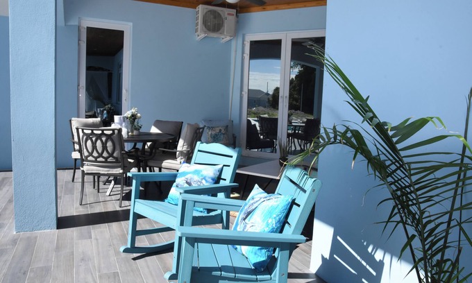 Westwind Bed & Breakfast | 2-bedrooms, outdoor kitchen, with saltwater pool, AC, WiFi