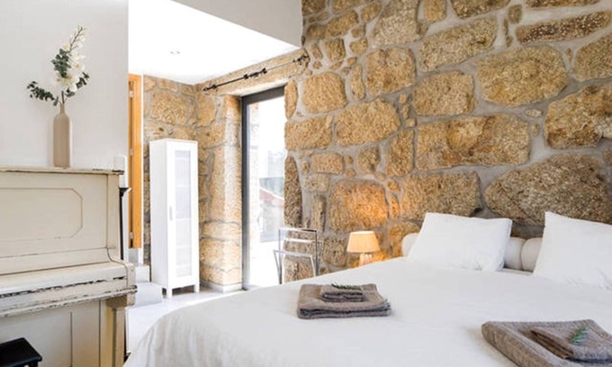 Tondela Other | 2 bedrooms, renovated spacious old farmhouse. 2 living rooms. Mountainviews.