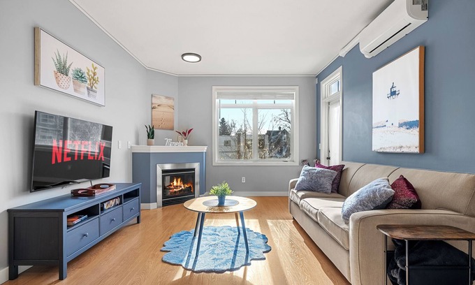 Mission District Condo | 2 Beds, Downtown River Condo: AC, Near Saddledome, Free Underground Parking