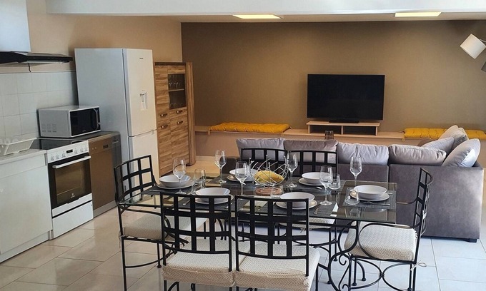 Ouzouer-le-Marche House | 2-BizyFamily - Entire house of 120 m2 (6 people)