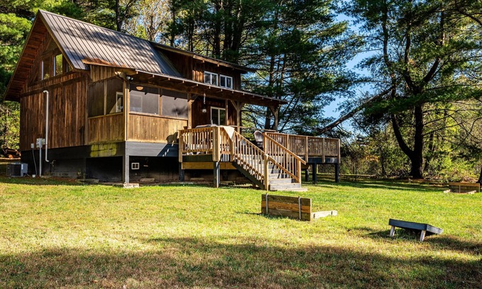 Bloomington Cabin | 2 BR, 1 BA Log Cabin