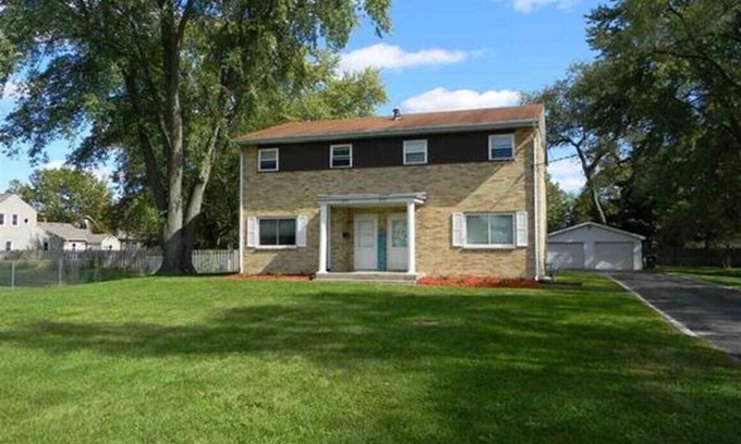 Beloit House | 2-BR Duplex Near Healthcare Facilities/Interstate