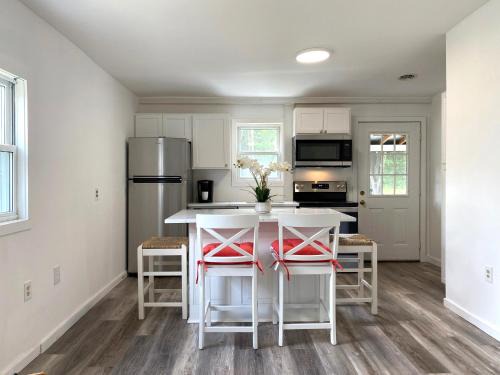 West Glens Falls House | 2 BR Modern Home - Visit Saratoga & Lake George