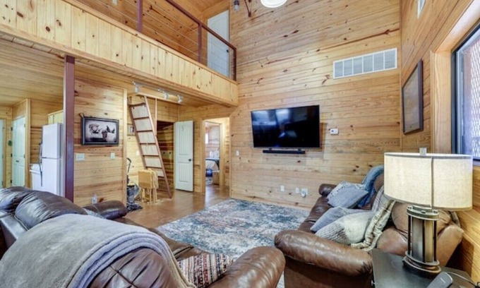 Big Cedar Cabin | 2-Cabins One-Acre Lighted Forest Private Shooting Range