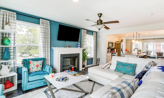 Charles Town House | 2 Mi to Hollywood Casino: Charles Town Townhome!