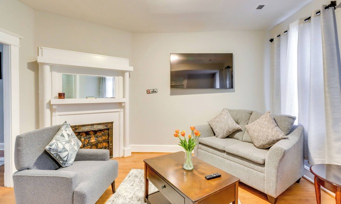 Le Droit Park House | 2 Mi to National Mall: DC Townhome