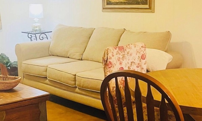 Folsom Apartment | #2 Quaint apartment
