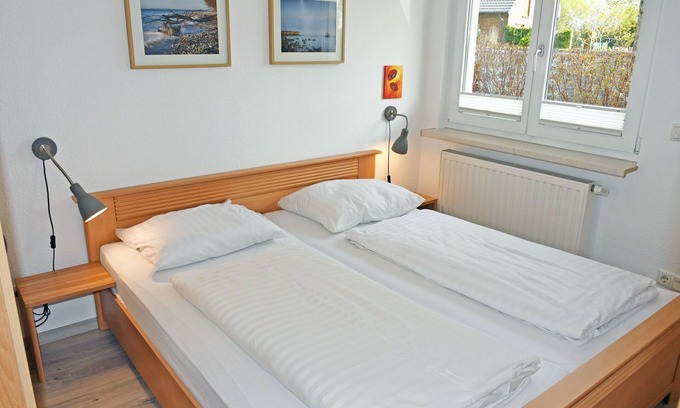 Thesenvitz Apartment | 2-room vacation apartment w. Terrace berth for four - beautiful vacation apartments with