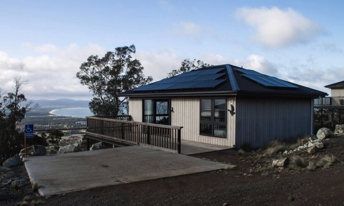 Mount Rumney House | 2 Seaview Eagle Mt Rumney Escapes