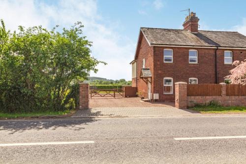 Hereford House | 2 Stanley Villas