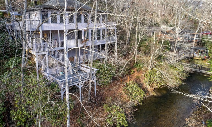 Otto House | 2-story waterfront home with mountain & creek views, decks, grill, fireplace, AC