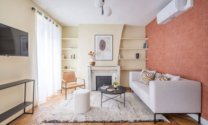 Faubourg-du-Roule Apartment | 2.two Bedrooms#champs Elysées#arc de Triomphe#ac