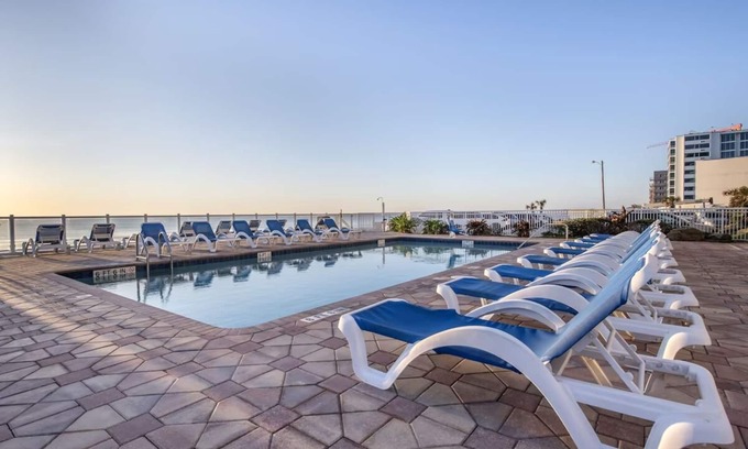 Seabreeze Park Hotel | 2 Units | Serene Beachside Escape | Balcony Room Tailored for Couples' Getaway