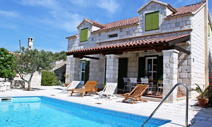 Seget Villa | 20% DISCOUNT! Beautiful 3 Bedroom Stone House With a Heated Pool